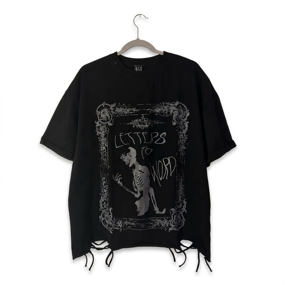 NevStudio Black Graphic T-shirt Skeleton Design Women’s L